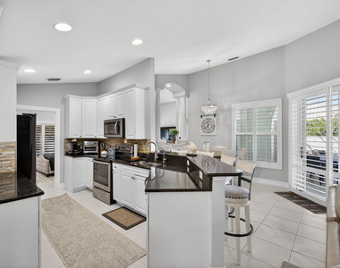 8075 Se Governors Way - Photo Thumbnail 8
