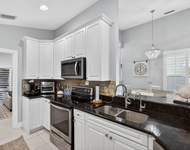 8075 Se Governors Way - Photo Thumbnail 9