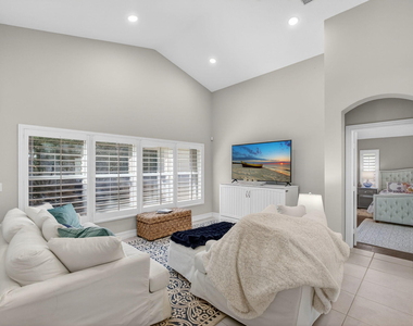 8075 Se Governors Way - Photo Thumbnail 13