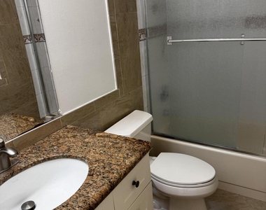 481 Sw Voltair Terrace - Photo Thumbnail 8