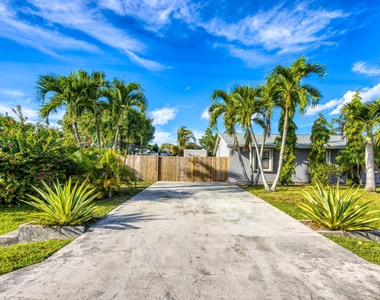 481 Sw Voltair Terrace - Photo Thumbnail 7