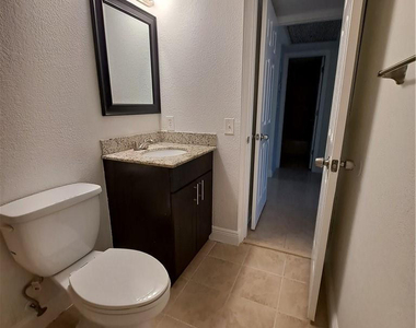 9838 Nob Hill Court - Photo Thumbnail 11