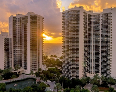 3200 N Ocean Boulevard - Photo Thumbnail 22