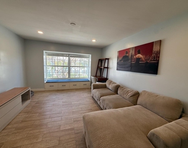 2220 Ne 68th Street - Photo Thumbnail 15