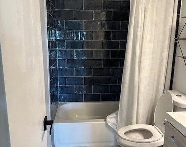 2220 Ne 68th Street - Photo Thumbnail 45