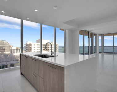 151 N Seabreeze Boulevard - Photo Thumbnail 17