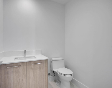 151 N Seabreeze Boulevard - Photo Thumbnail 26