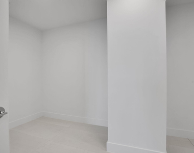 151 N Seabreeze Boulevard - Photo Thumbnail 24