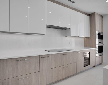 151 N Seabreeze Boulevard - Photo Thumbnail 16