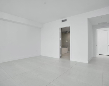 151 N Seabreeze Boulevard - Photo Thumbnail 21