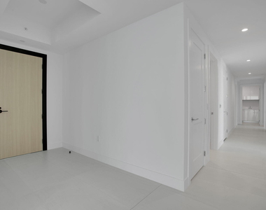 151 N Seabreeze Boulevard - Photo Thumbnail 8
