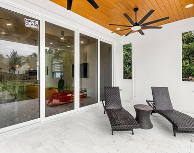 202 Se 4th Street - Photo Thumbnail 16