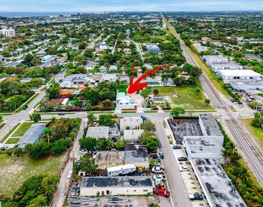 202 Se 4th Street - Photo Thumbnail 17