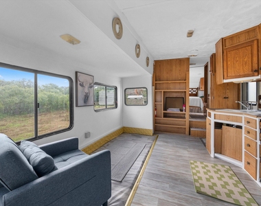 12440 Tangerine Boulevard - Photo Thumbnail 27