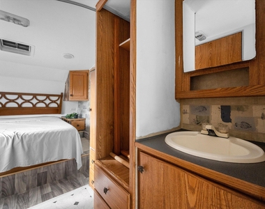 12440 Tangerine Boulevard - Photo Thumbnail 29