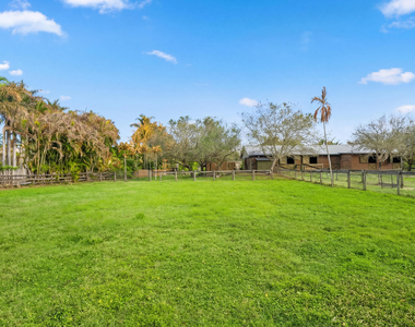 12440 Tangerine Boulevard - Photo Thumbnail 22