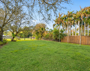12440 Tangerine Boulevard - Photo Thumbnail 23