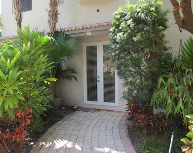 1900 Oceanwalk Lane - Photo Thumbnail 25