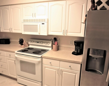 1900 Oceanwalk Lane - Photo Thumbnail 9
