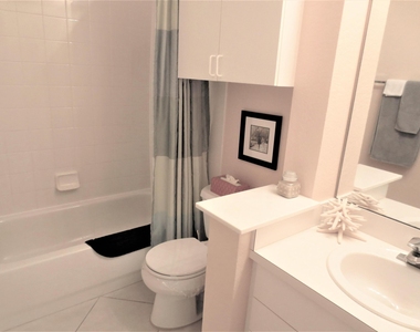 1900 Oceanwalk Lane - Photo Thumbnail 21