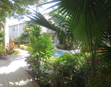 1900 Oceanwalk Lane - Photo Thumbnail 33