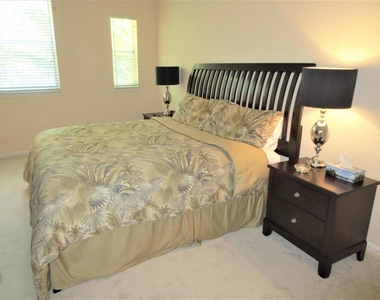 1900 Oceanwalk Lane - Photo Thumbnail 14