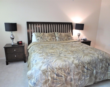 1900 Oceanwalk Lane - Photo Thumbnail 16