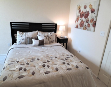 1900 Oceanwalk Lane - Photo Thumbnail 19