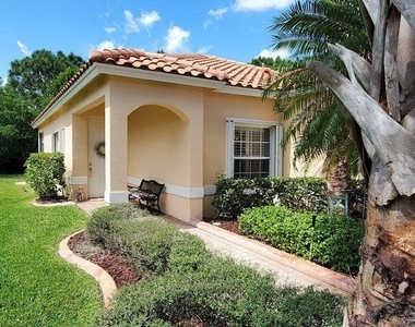 430 Nw Lismore Lane - Photo Thumbnail 1