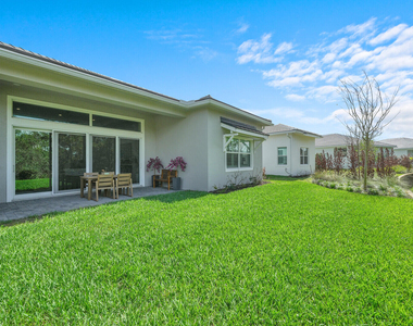 138 Se Palma Street - Photo Thumbnail 36