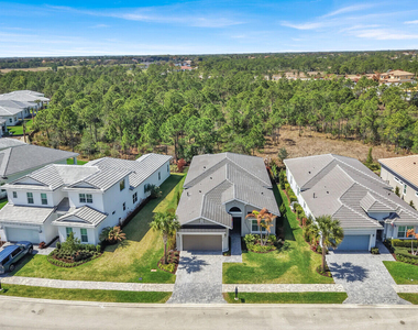 138 Se Palma Street - Photo Thumbnail 42