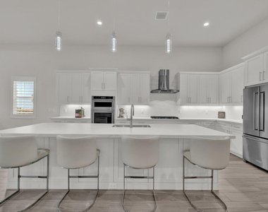 138 Se Palma Street - Photo Thumbnail 4