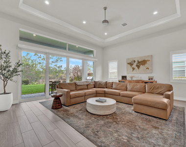 138 Se Palma Street - Photo Thumbnail 17