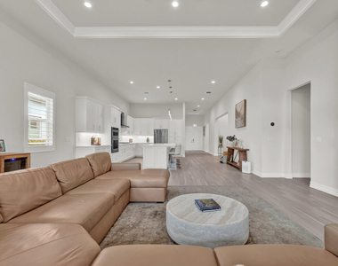 138 Se Palma Street - Photo Thumbnail 19