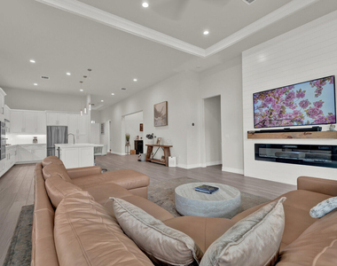 138 Se Palma Street - Photo Thumbnail 20