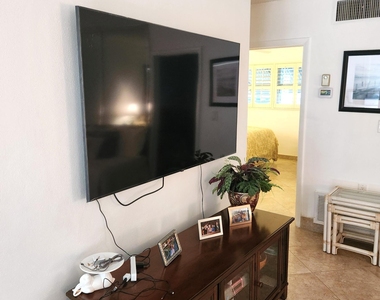 745 Se 19th Avenue - Photo Thumbnail 6