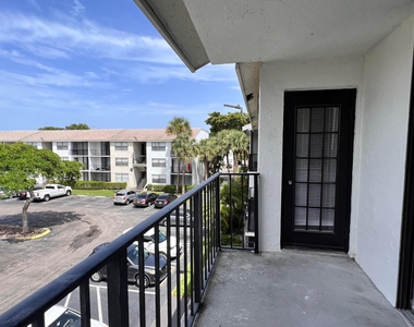 718 Executive Center Drive - Photo Thumbnail 15