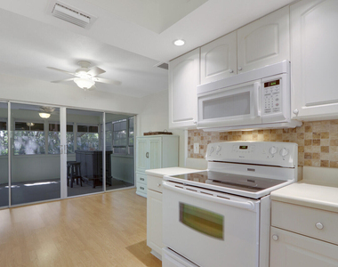 8574 Se Seagrape Way - Photo Thumbnail 17