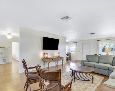 8574 Se Seagrape Way - Photo Thumbnail 10