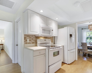8574 Se Seagrape Way - Photo Thumbnail 14