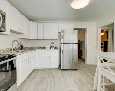 127 S 10th Street - Photo Thumbnail 11