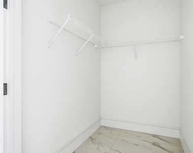 220 Lake Shore Drive - Photo Thumbnail 24