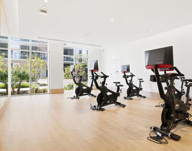 220 Lake Shore Drive - Photo Thumbnail 39