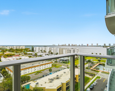 220 Lake Shore Drive - Photo Thumbnail 28