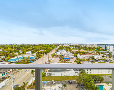 220 Lake Shore Drive - Photo Thumbnail 29