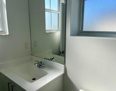 2776 Se 26th Avenue - Photo Thumbnail 36