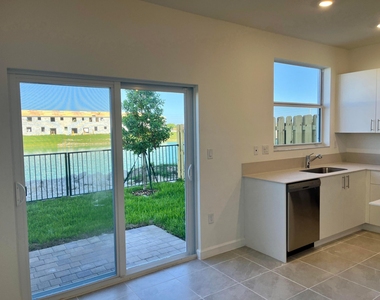 2776 Se 26th Avenue - Photo Thumbnail 14