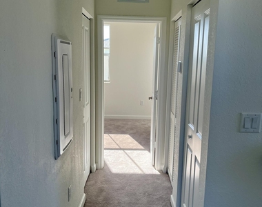 2776 Se 26th Avenue - Photo Thumbnail 37