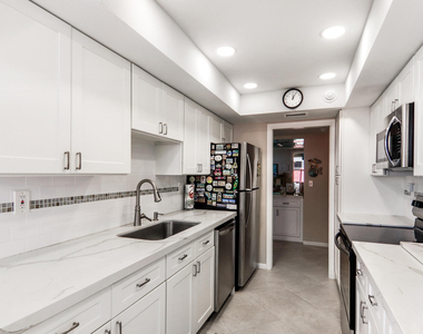 5480 N Ocean Drive - Photo Thumbnail 1