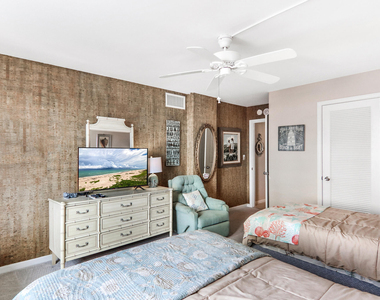 5480 N Ocean Drive - Photo Thumbnail 20